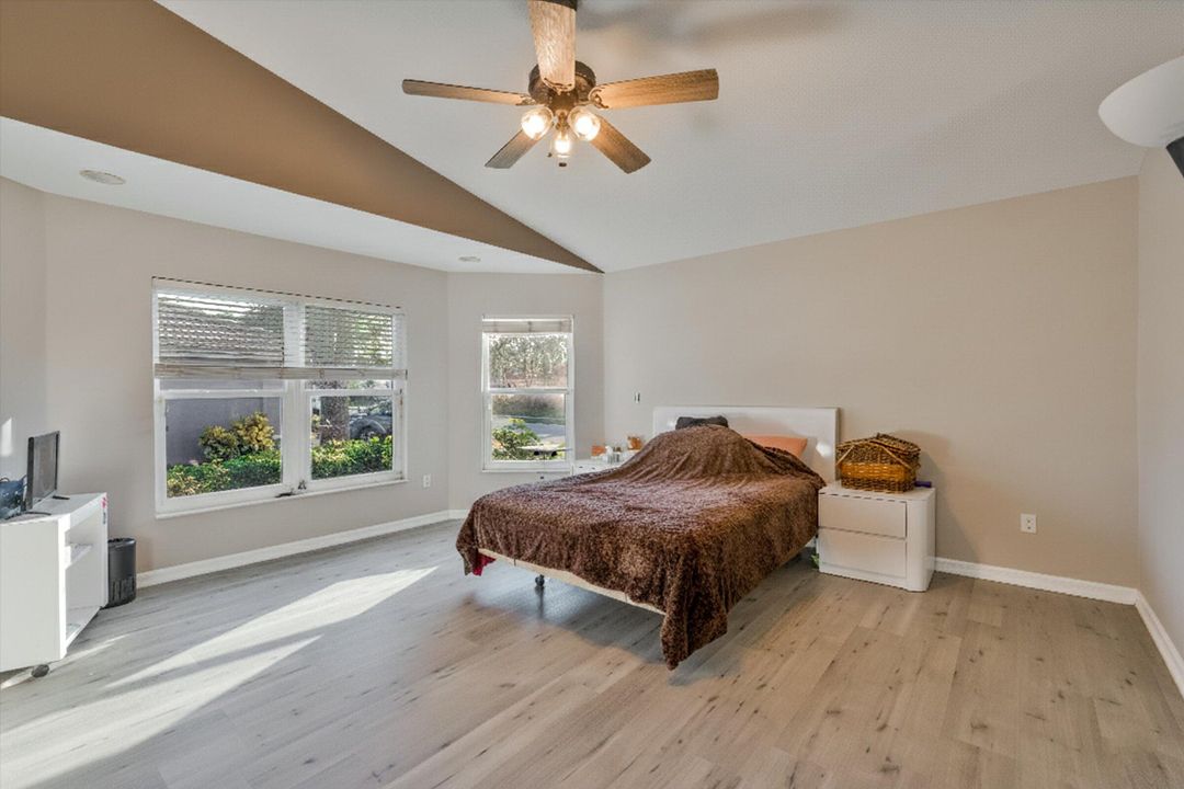 For Sale: $449,999 (3 beds, 2 baths, 1798 Square Feet)