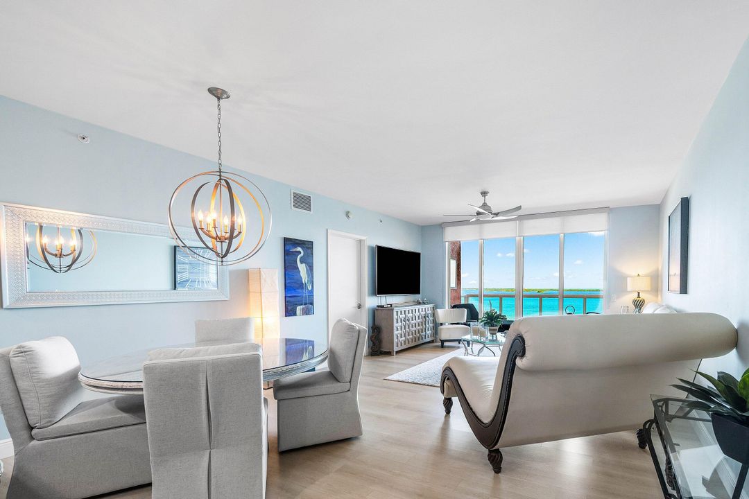 For Sale: $675,000 (2 beds, 2 baths, 1575 Square Feet)