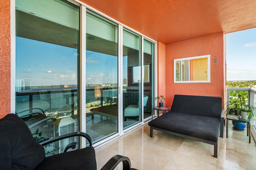 For Sale: $675,000 (2 beds, 2 baths, 1575 Square Feet)