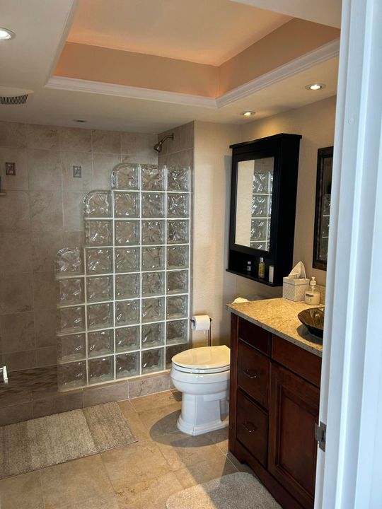 For Sale: $550,000 (2 beds, 2 baths, 1400 Square Feet)