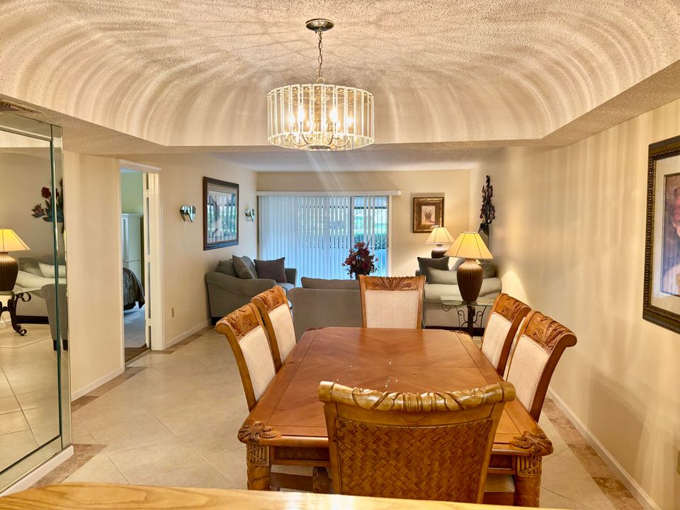 Active With Contract: $125,000 (2 beds, 2 baths, 1237 Square Feet)