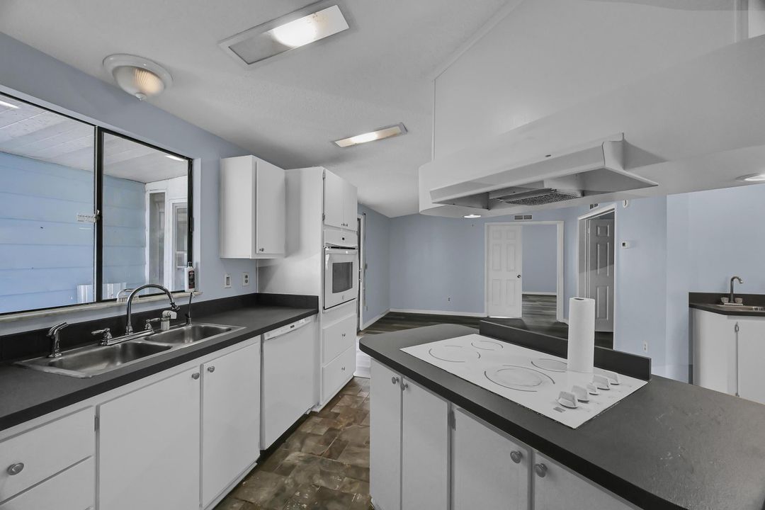 En Venta: $230,000 (2 camas, 2 baños, 1560 Pies cuadrados)