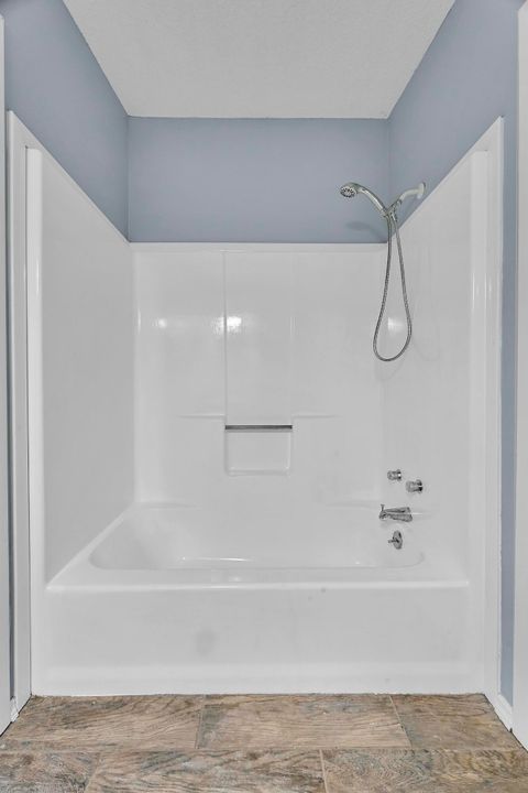 En Venta: $230,000 (2 camas, 2 baños, 1560 Pies cuadrados)