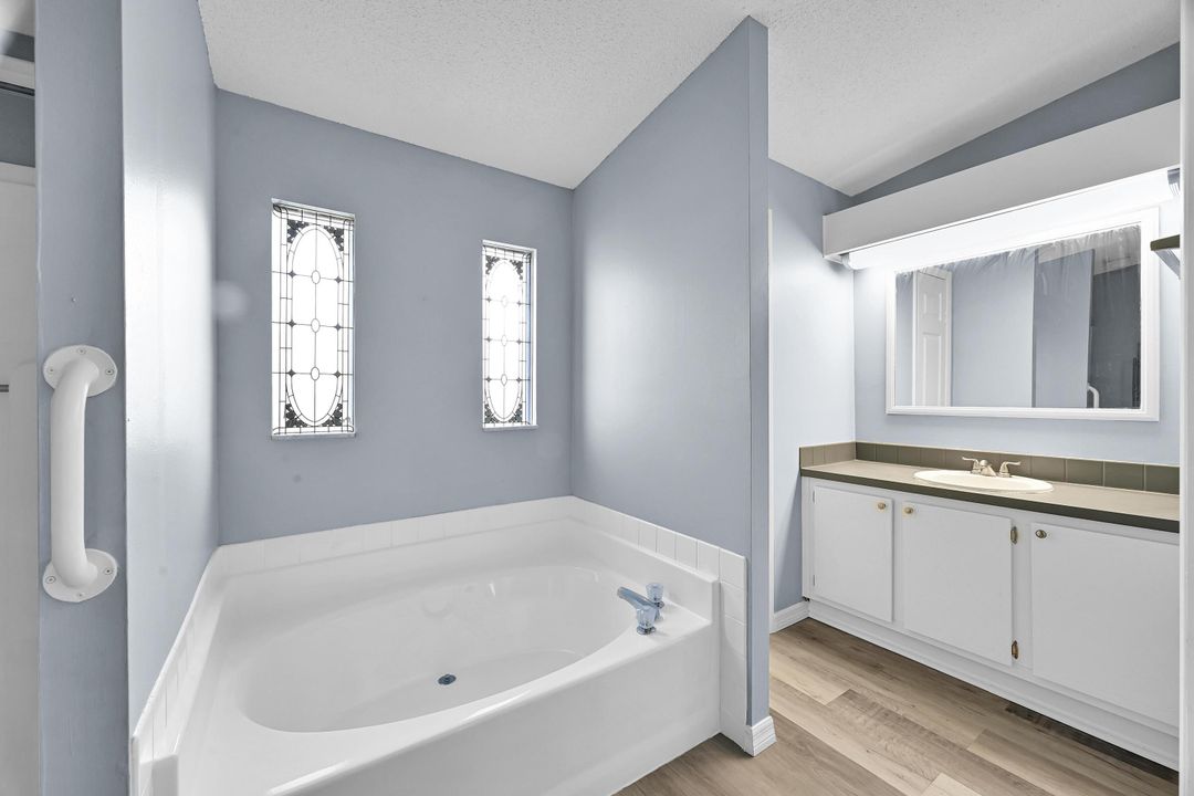 En Venta: $230,000 (2 camas, 2 baños, 1560 Pies cuadrados)