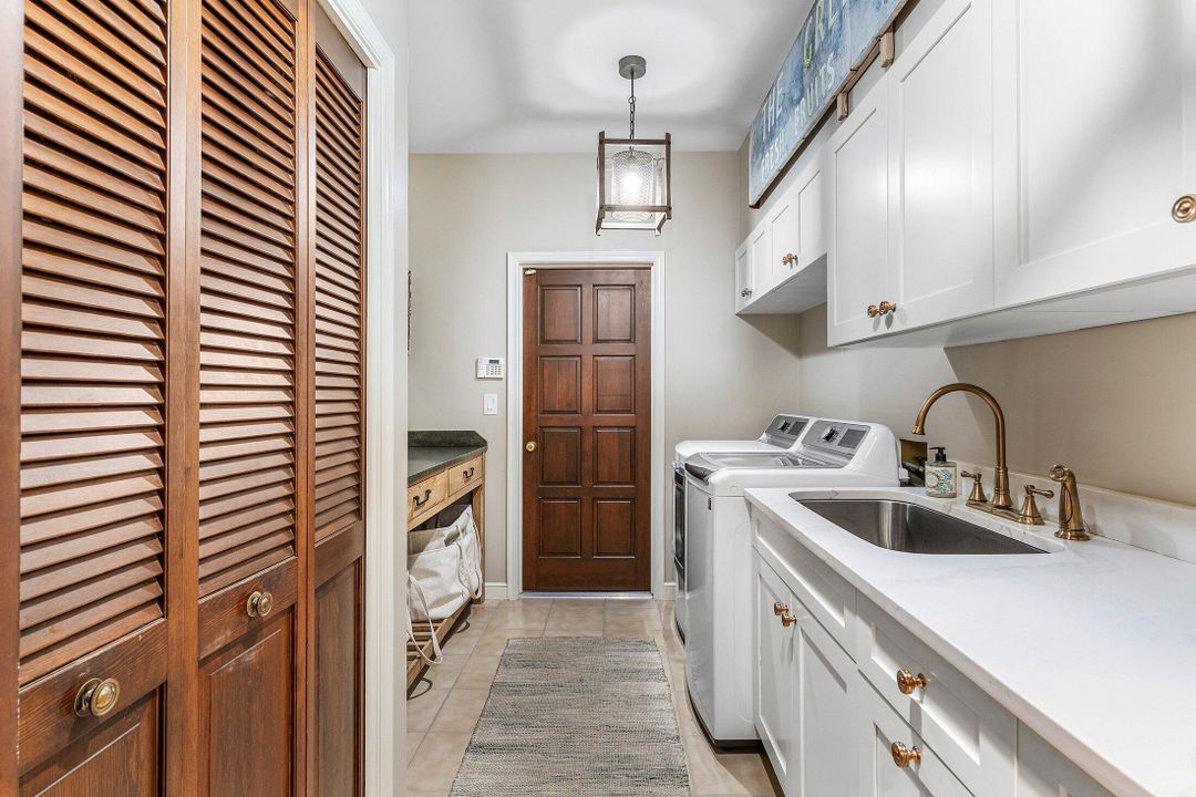 For Sale: $1,850,000 (4 beds, 3 baths, 3907 Square Feet)