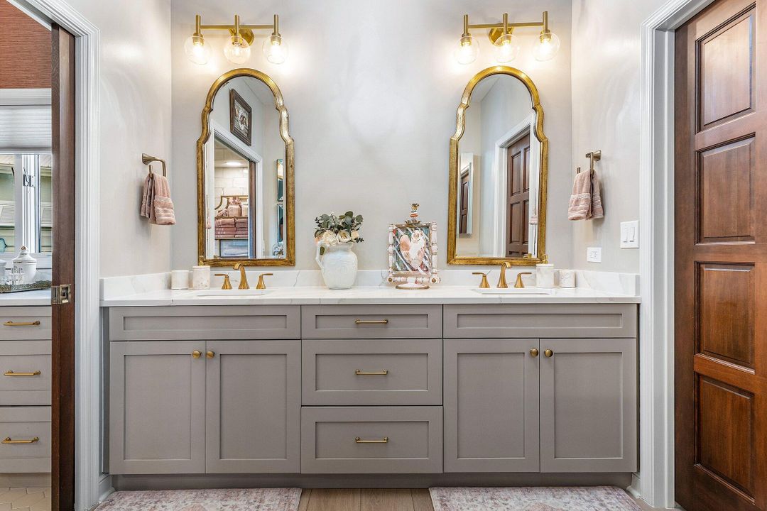 For Sale: $1,850,000 (4 beds, 3 baths, 3907 Square Feet)