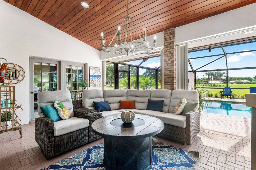 For Sale: $1,850,000 (4 beds, 3 baths, 3907 Square Feet)