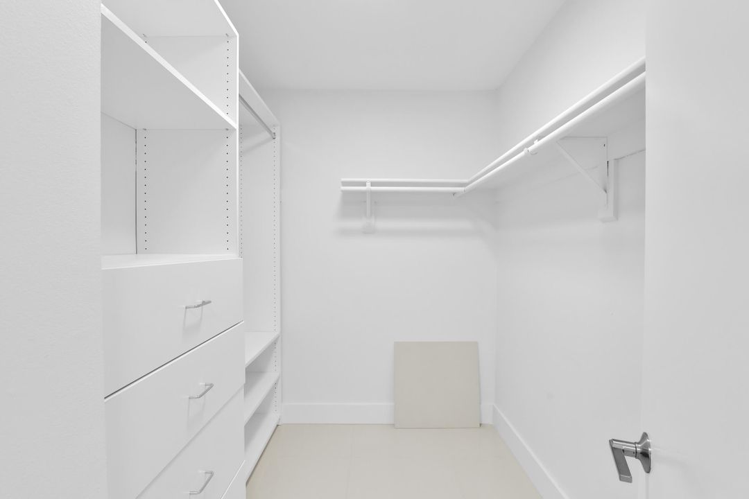 For Sale: $1,650,000 (2 beds, 2 baths, 1446 Square Feet)