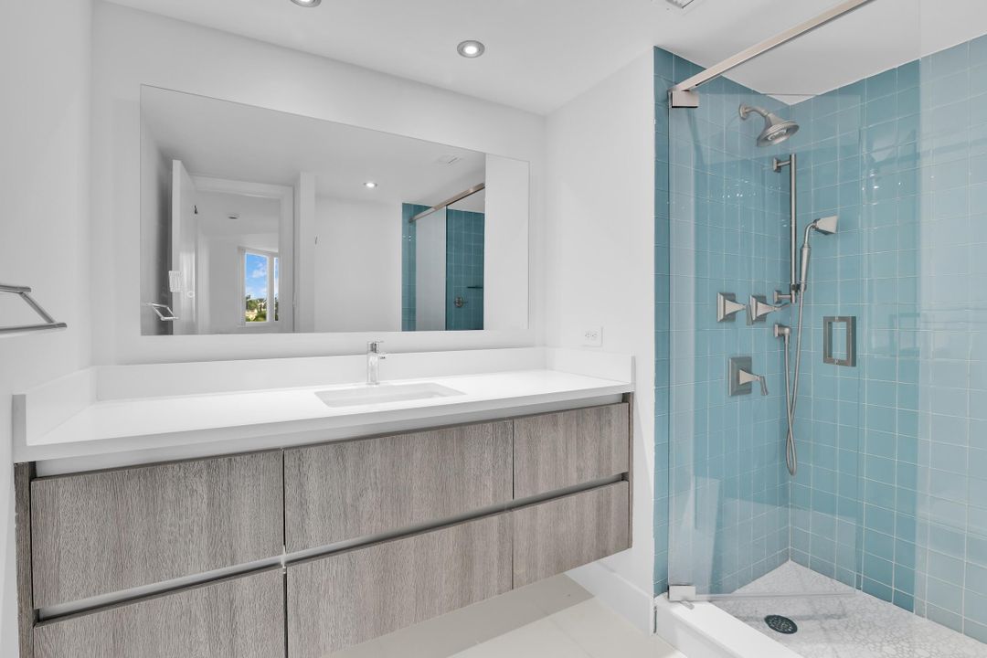 For Sale: $1,650,000 (2 beds, 2 baths, 1446 Square Feet)