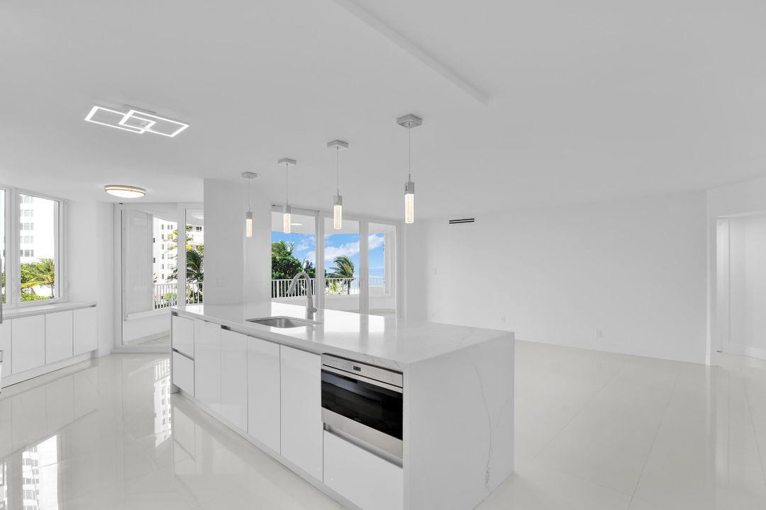 For Sale: $1,650,000 (2 beds, 2 baths, 1446 Square Feet)