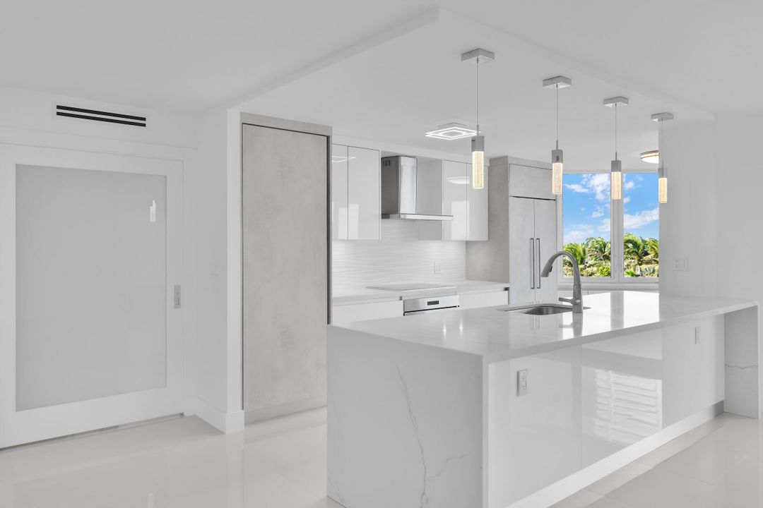 For Sale: $1,650,000 (2 beds, 2 baths, 1446 Square Feet)