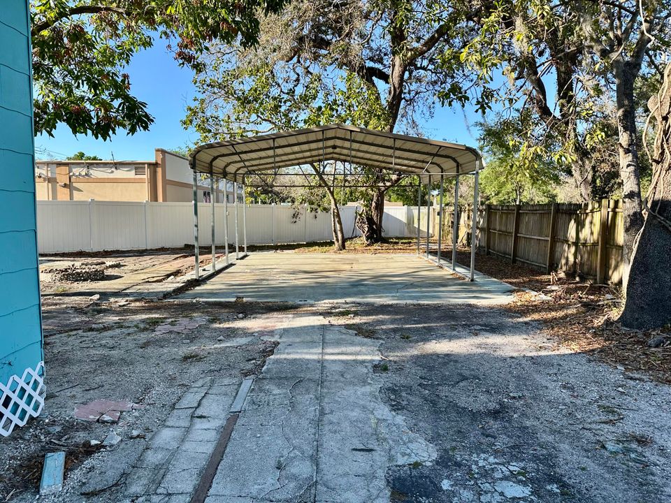 For Rent: $2,900 (3 beds, 2 baths, 1108 Square Feet)