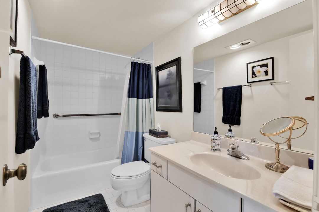 For Sale: $585,000 (3 beds, 2 baths, 1958 Square Feet)