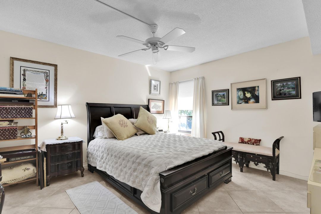 For Sale: $585,000 (3 beds, 2 baths, 1958 Square Feet)