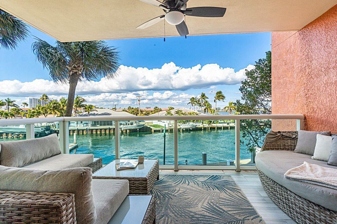 For Rent: $4,500 (2 beds, 2 baths, 1744 Square Feet)