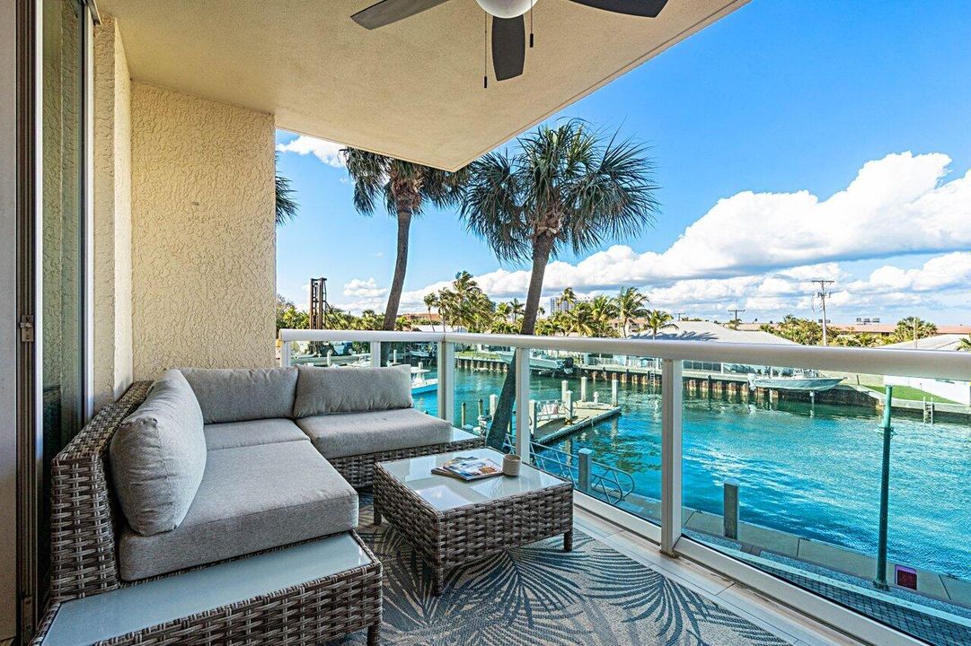 For Rent: $4,500 (2 beds, 2 baths, 1744 Square Feet)