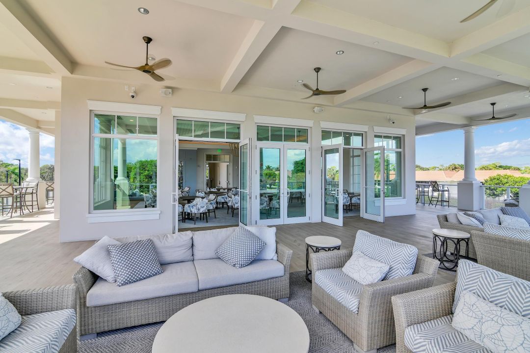 For Sale: $585,000 (3 beds, 2 baths, 1958 Square Feet)