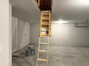 For Sale: $363,652 (4 beds, 2 baths, 1820 Square Feet)