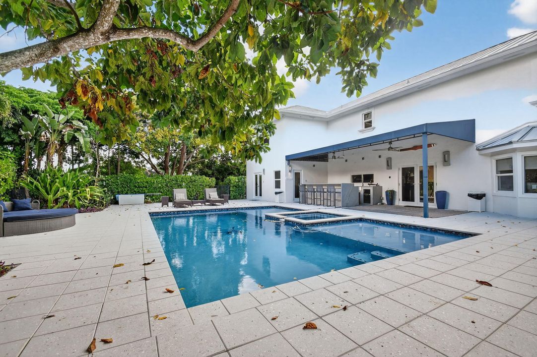 For Rent: $29,900 (5 beds, 4 baths, 4000 Square Feet)