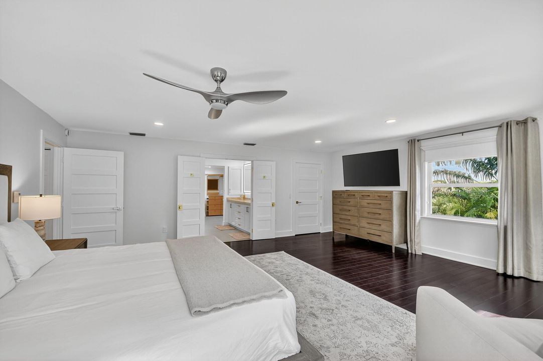 For Rent: $29,900 (5 beds, 4 baths, 4000 Square Feet)