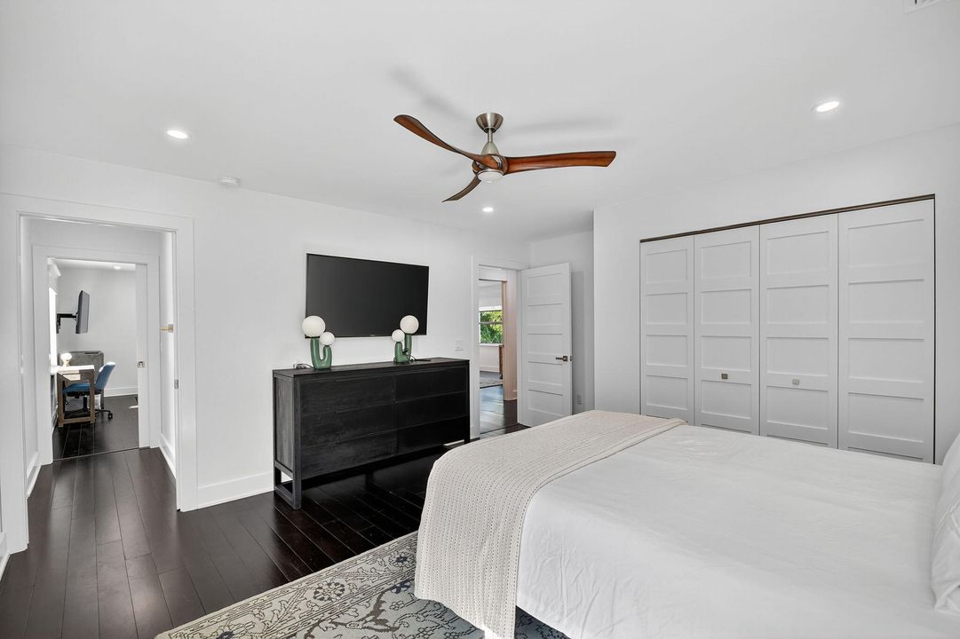 For Rent: $29,900 (5 beds, 4 baths, 4000 Square Feet)