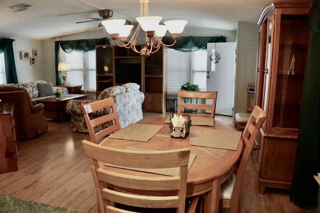 En Venta: $49,999 (2 camas, 2 baños, 1056 Pies cuadrados)