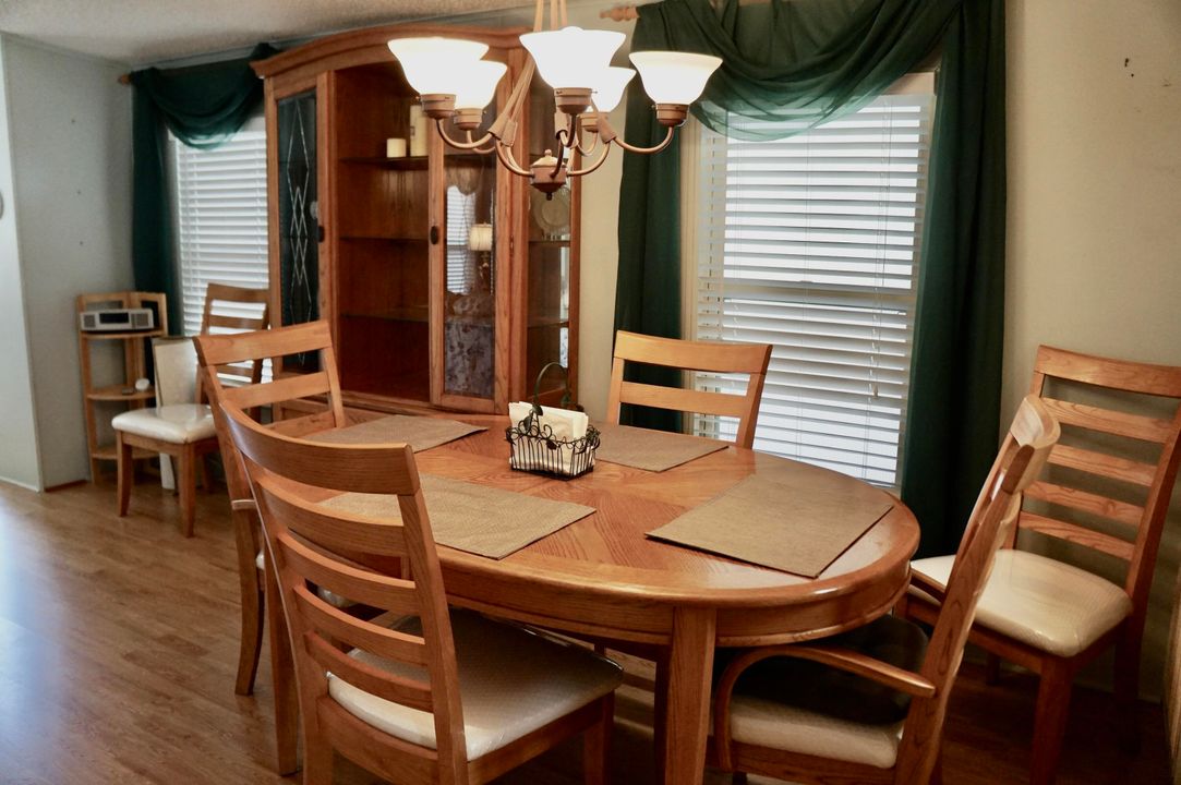 En Venta: $49,999 (2 camas, 2 baños, 1056 Pies cuadrados)