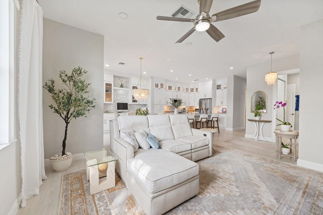 Active With Contract: $439,000 (3 beds, 2 baths, 1455 Square Feet)