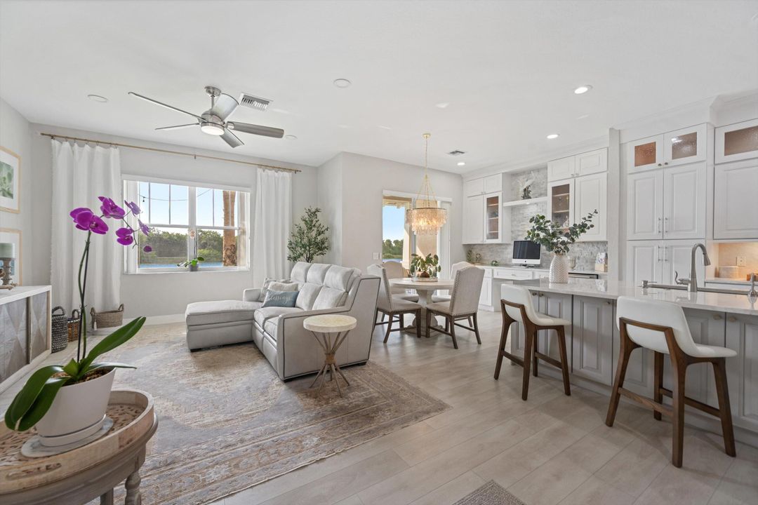 Active With Contract: $439,000 (3 beds, 2 baths, 1455 Square Feet)