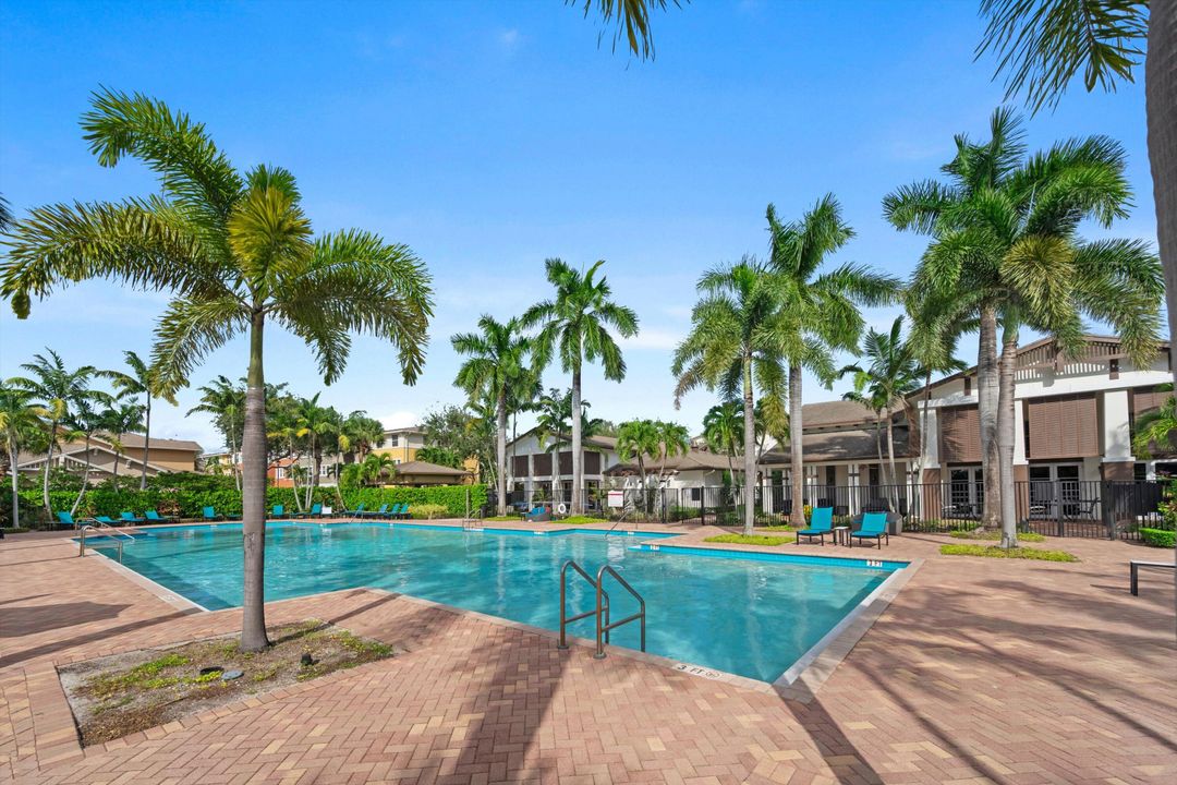 Active With Contract: $439,000 (3 beds, 2 baths, 1455 Square Feet)