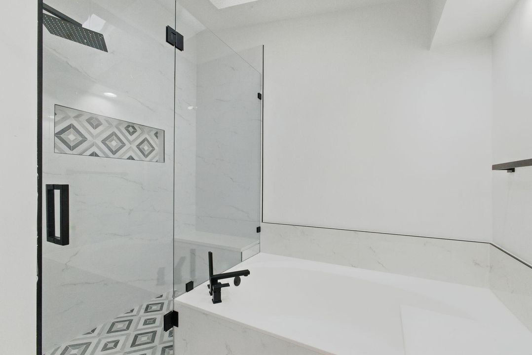 For Sale: $734,500 (3 beds, 2 baths, 2093 Square Feet)