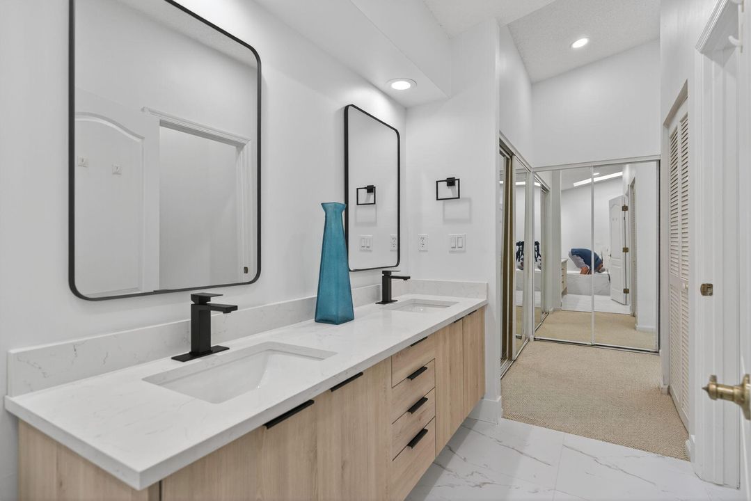 For Sale: $734,500 (3 beds, 2 baths, 2093 Square Feet)