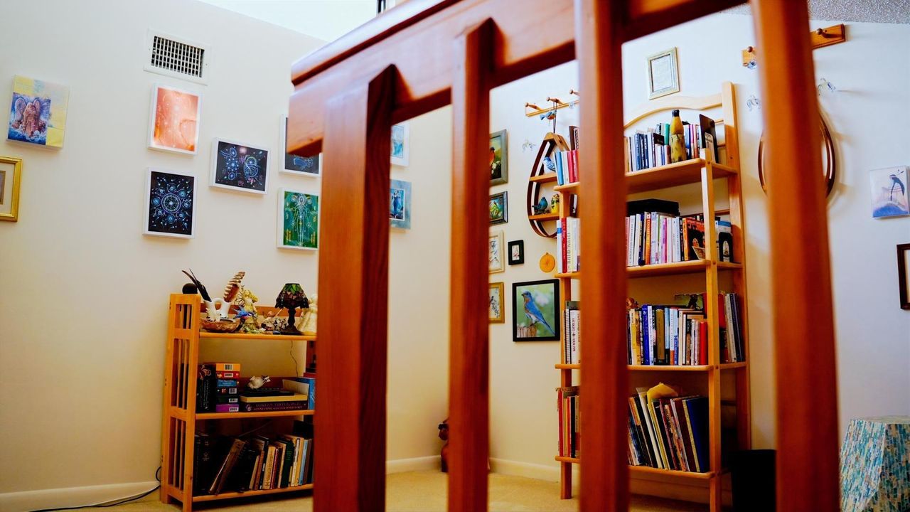 For Sale: $174,900 (1 beds, 2 baths, 1125 Square Feet)