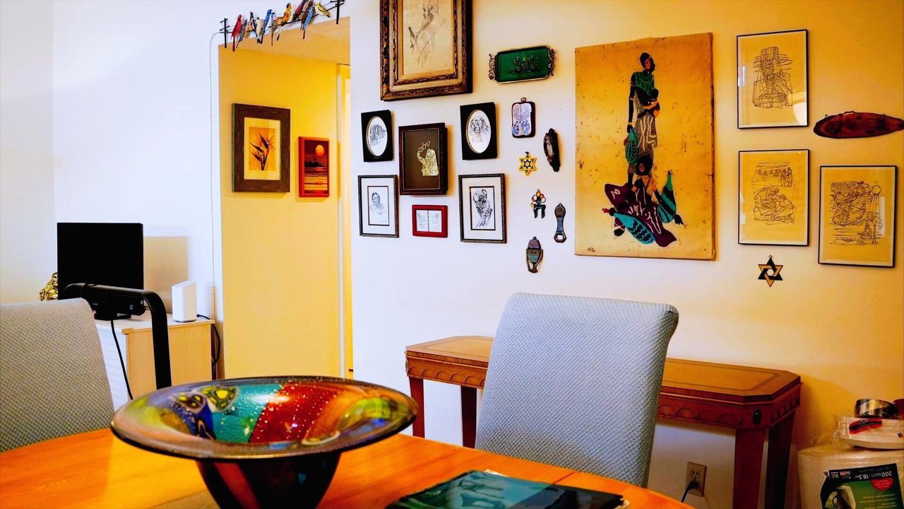 For Sale: $174,900 (1 beds, 2 baths, 1125 Square Feet)