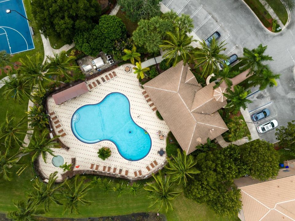 For Sale: $637,999 (5 beds, 3 baths, 2677 Square Feet)