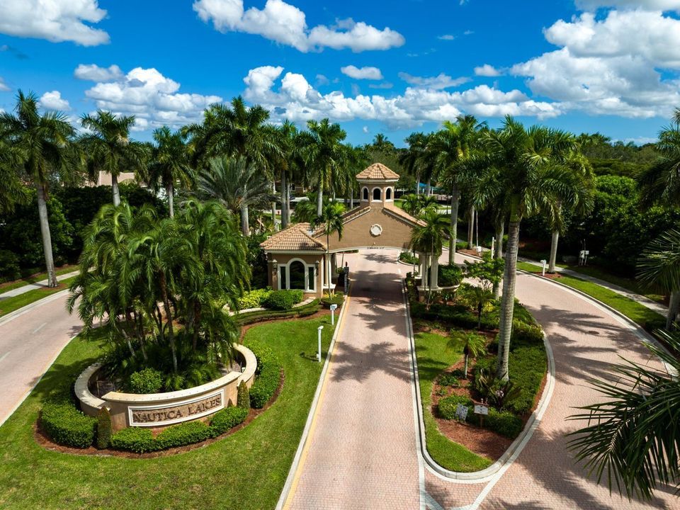 For Sale: $637,999 (5 beds, 3 baths, 2677 Square Feet)