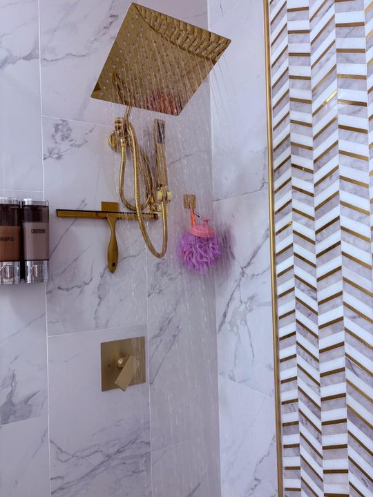 For Sale: $637,999 (5 beds, 3 baths, 2677 Square Feet)