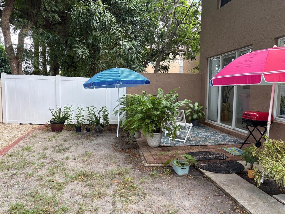 For Sale: $637,999 (5 beds, 3 baths, 2677 Square Feet)