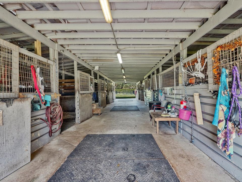 For Rent: $10,000 (4 beds, 2 baths, 2358 Square Feet)