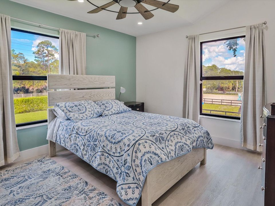 For Rent: $10,000 (4 beds, 2 baths, 2358 Square Feet)