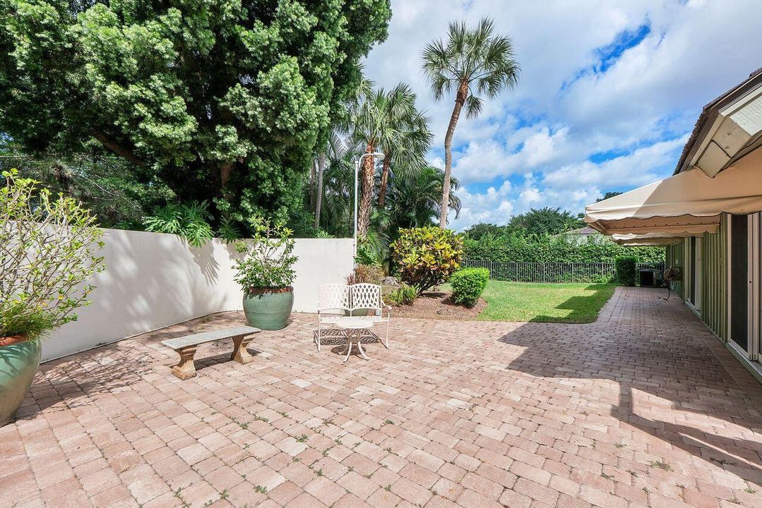 Active With Contract: $1,350,000 (4 beds, 4 baths, 2533 Square Feet)