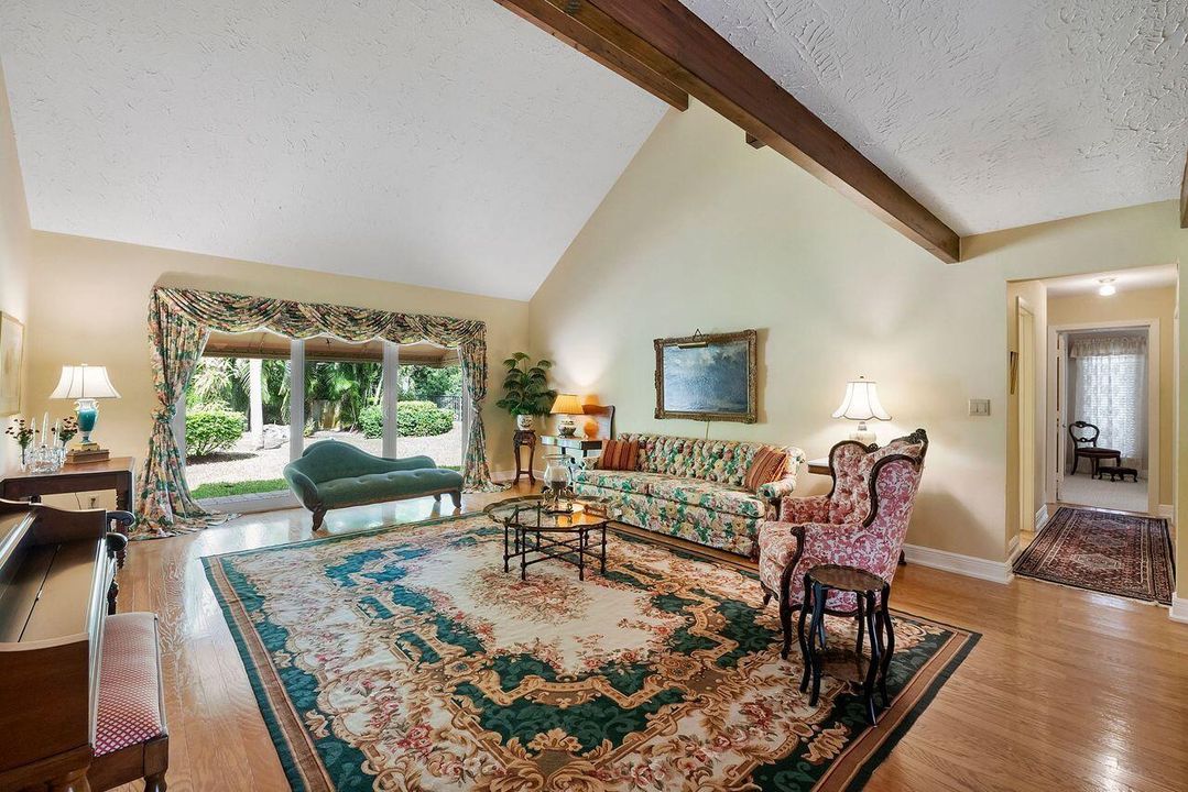 Active With Contract: $1,350,000 (4 beds, 4 baths, 2533 Square Feet)