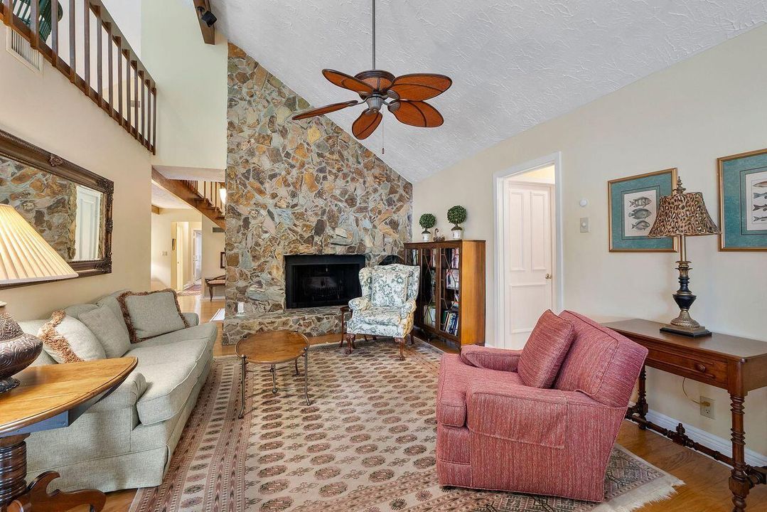 Active With Contract: $1,350,000 (4 beds, 4 baths, 2533 Square Feet)