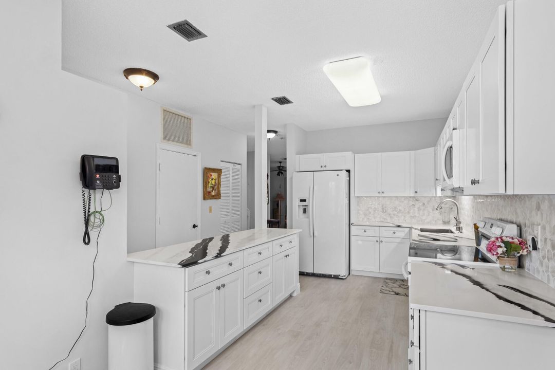 For Sale: $475,000 (3 beds, 2 baths, 1728 Square Feet)