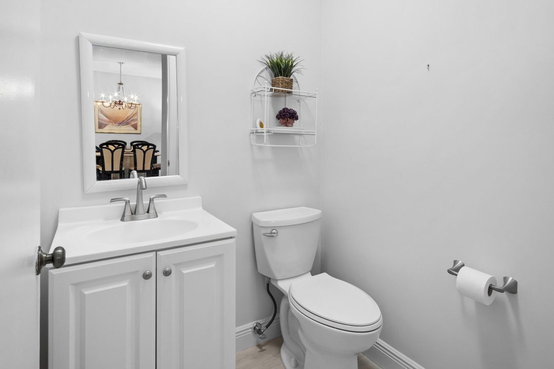 For Sale: $475,000 (3 beds, 2 baths, 1728 Square Feet)