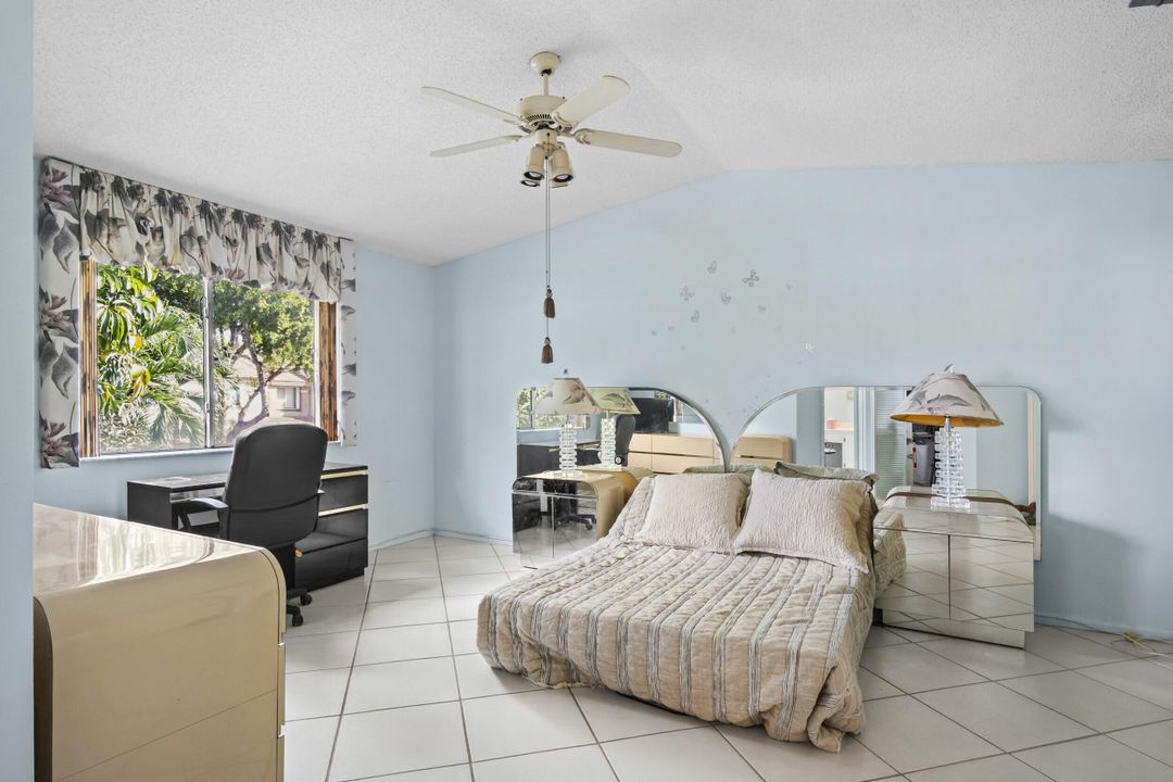 For Sale: $475,000 (3 beds, 2 baths, 1728 Square Feet)