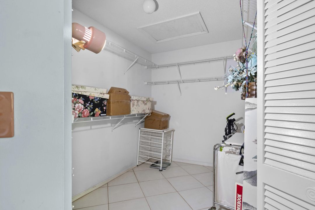 For Sale: $475,000 (3 beds, 2 baths, 1728 Square Feet)