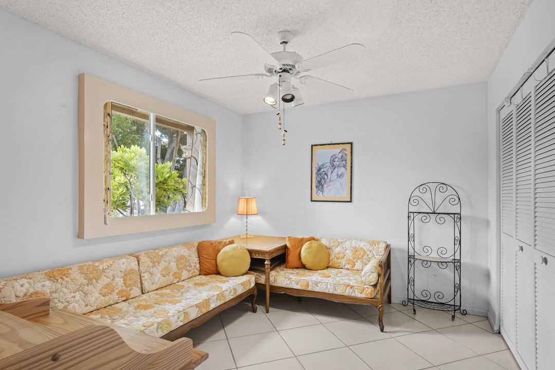 For Sale: $475,000 (3 beds, 2 baths, 1728 Square Feet)