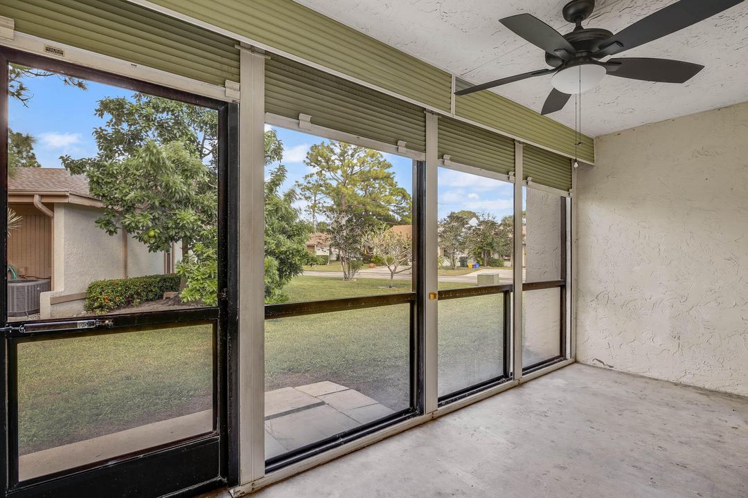 For Sale: $225,000 (2 beds, 2 baths, 1085 Square Feet)