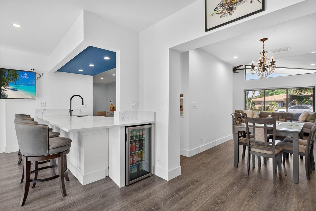 Active With Contract: $775,000 (4 beds, 3 baths, 2563 Square Feet)